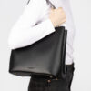 SEIDENFELT Tasche Lilla Ro Hobo Black Tragebild OS