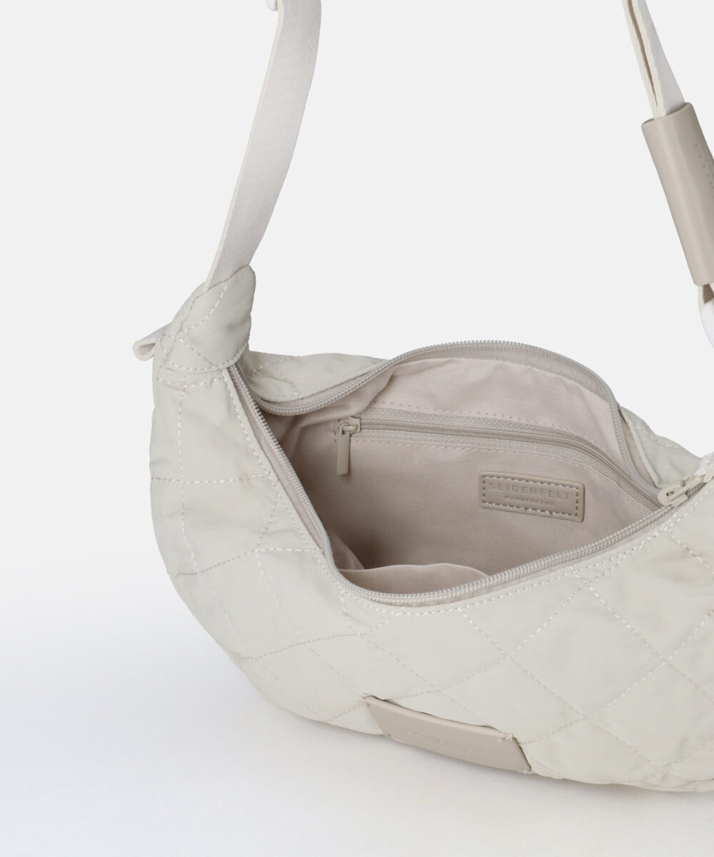 SEIDENFELT Tasche Hetta Halfmoon Bag Oat Milk OS